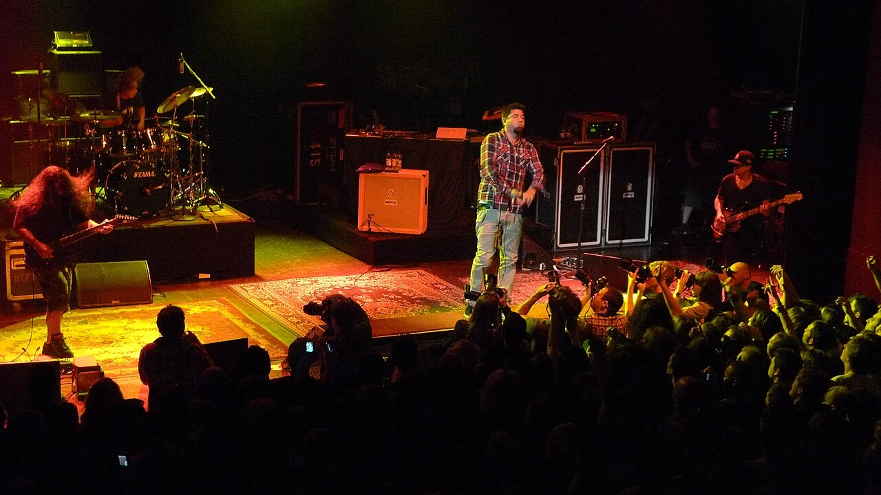Deftones Tour 2026-2027: Setlist Secrets, Stage Sightlines & Ticket Deals