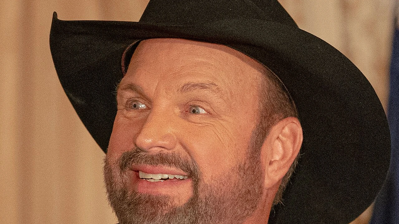 Garth Brooks 2026-2027 Tour: Essential Insider Ticket Guide