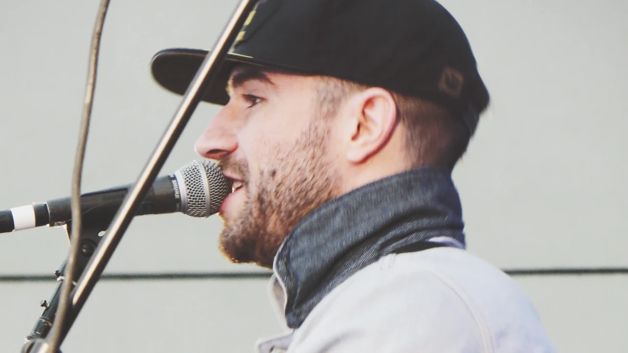 Sam Hunt Tour 2026-2027: Setlist Secrets, Stage Sightlines & Ticket Deals